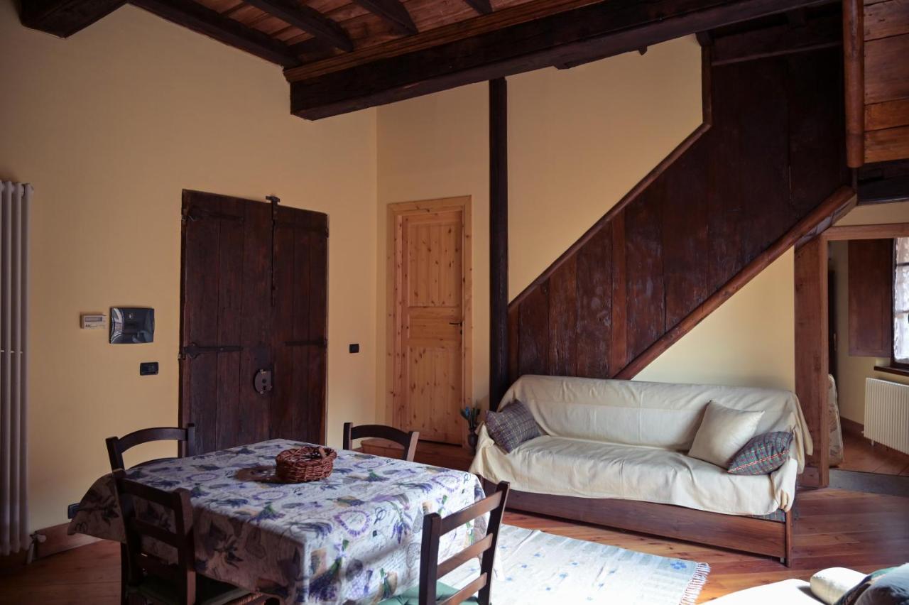Hotel La Casa Del Castellano Cinzano Exteriér fotografie