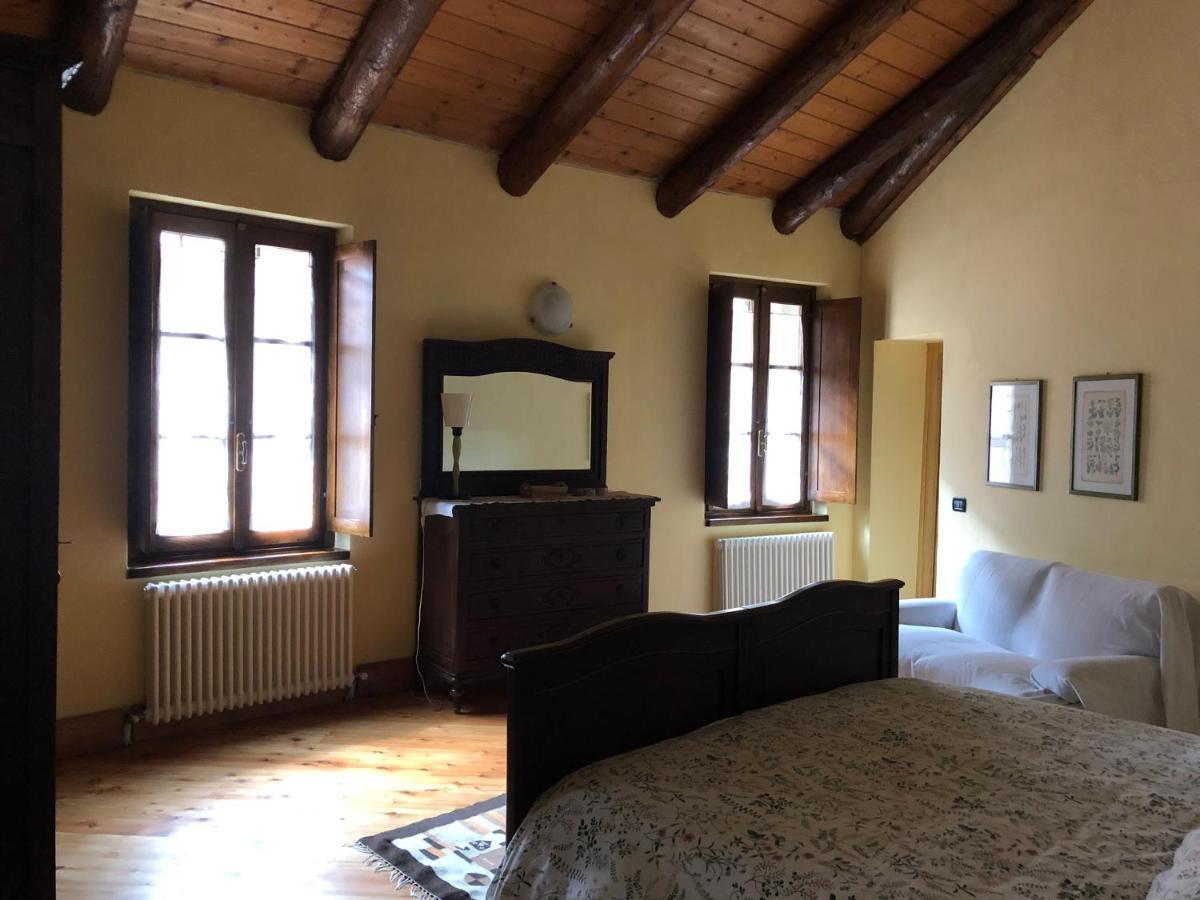 Hotel La Casa Del Castellano Cinzano Exteriér fotografie